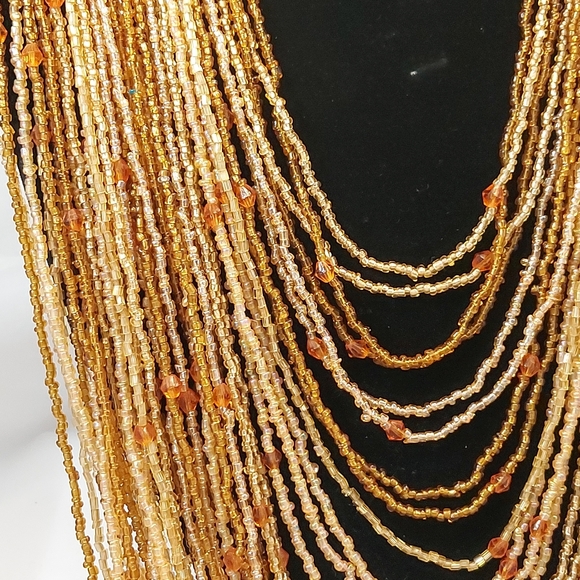 Vtg 32" long 40 strands beaded bib necklace - Picture 12 of 14